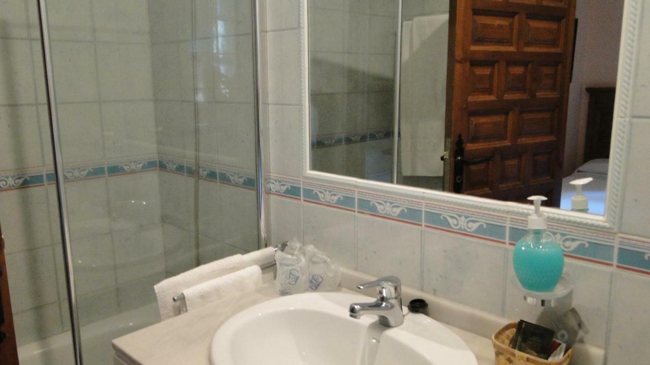 Hostal Las Paneras Ávila Екстериор снимка