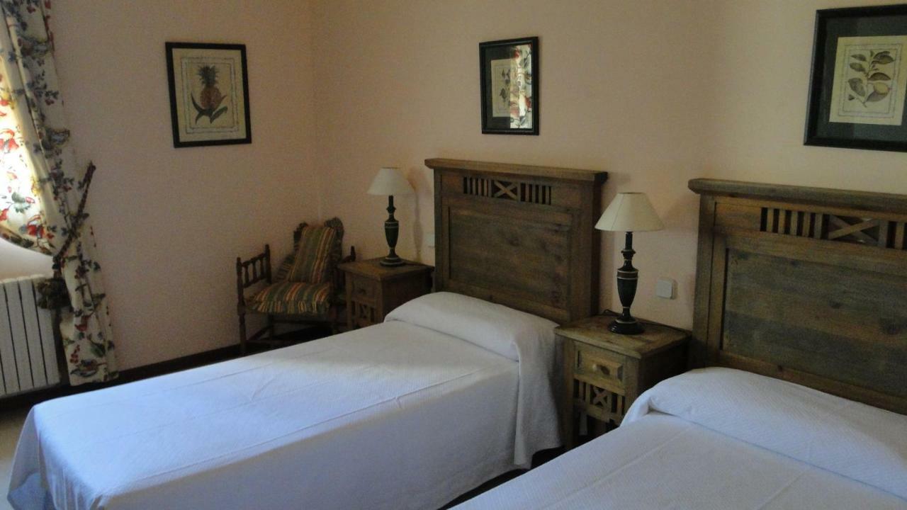 Hostal Las Paneras Ávila Екстериор снимка